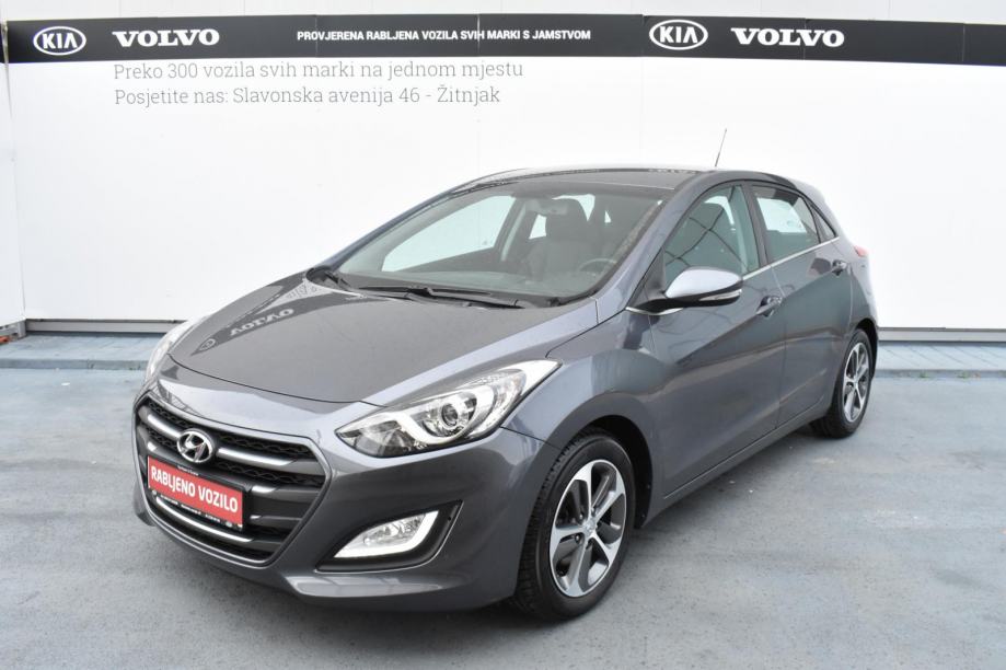 Hyundai i30 1.6 CRDI, ALU, BT, NAVI, TEMPOMAT, P. SENZORI + S. KAMERA,