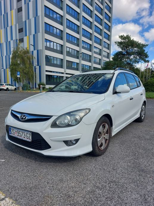 Hyundai i30 1,6 CRDi REGISTRIRAN GODINU DANA