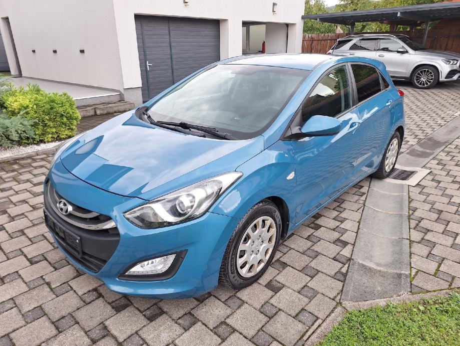 Hyundai i30 1,6 CRDi **TOP STANJE**