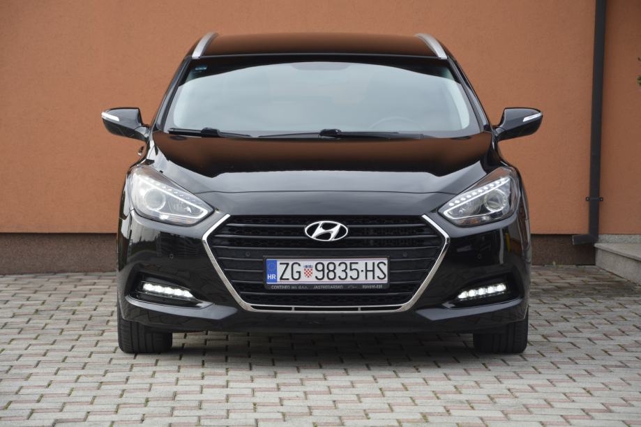 HYUNDAI I40 1,7 CRDI SW redizajn 2016g. reg.do 07/2025g. Servisna.