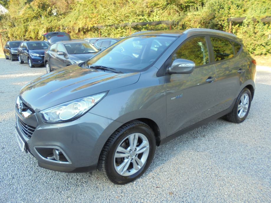 HYUNDAI  IX 35 1.7 CRDI NAVIGACIJA,TEMPOMAT,KAMERA,ALU 17,PDC !!!