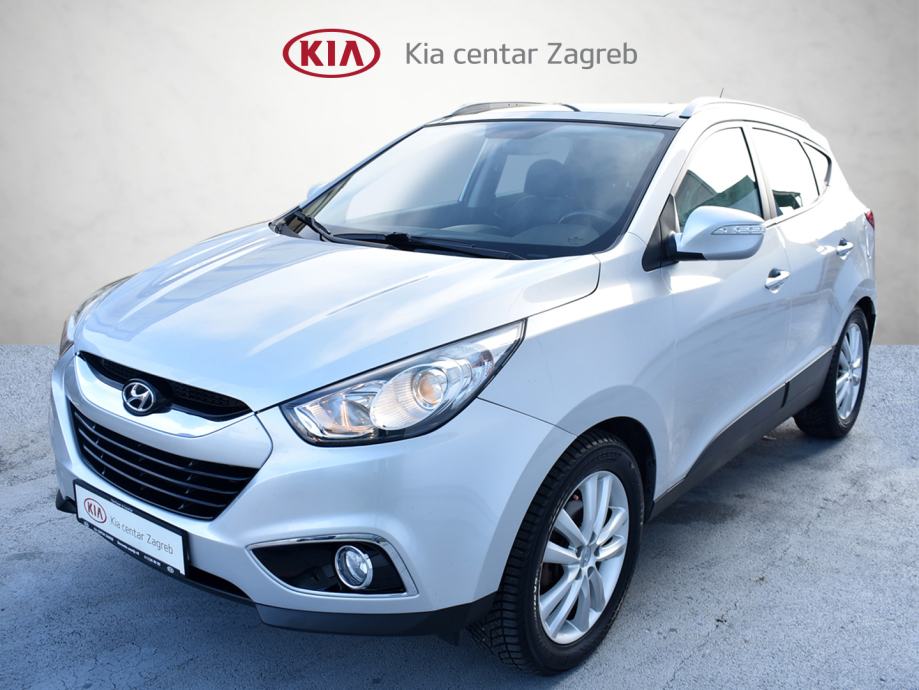 Hyundai ix35 2.0 CRDI, 4x4, PANORAMA, NAVI, SENZORI, 2 GODINE GARANCIJ