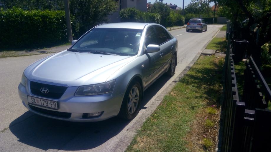 Hyundai sonata prestige