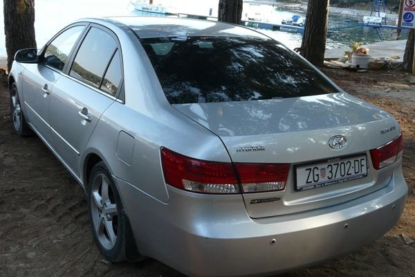 Hyundai sonata prestige