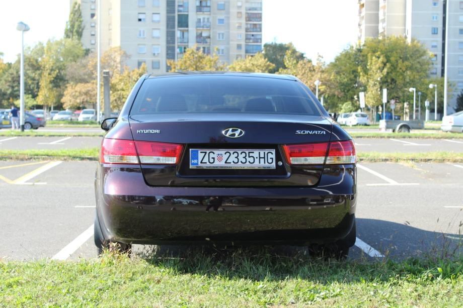 Hyundai sonata prestige