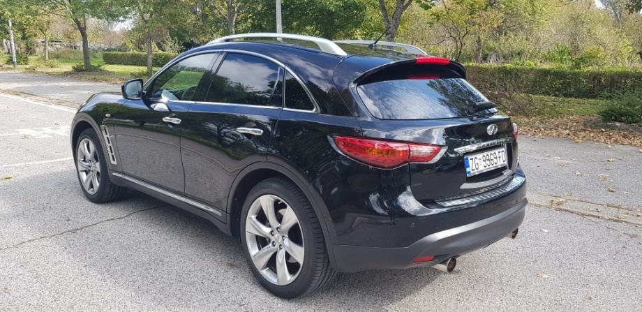 Infiniti fx37 2012 год