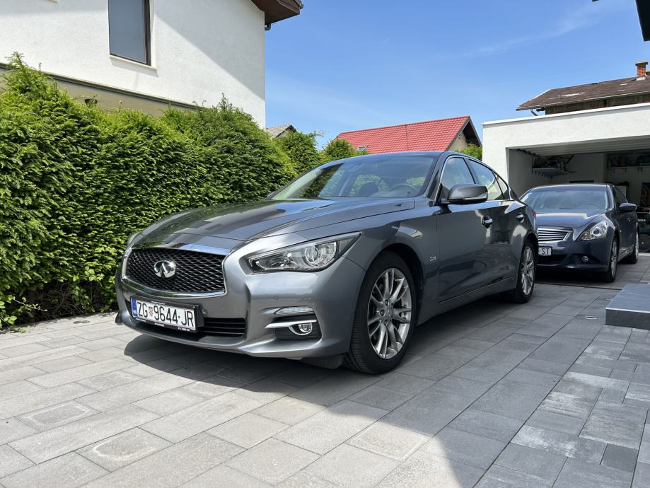 Infiniti Q50 2,2d Premium Automatik U sustavu PDV-a Servisna knjiga