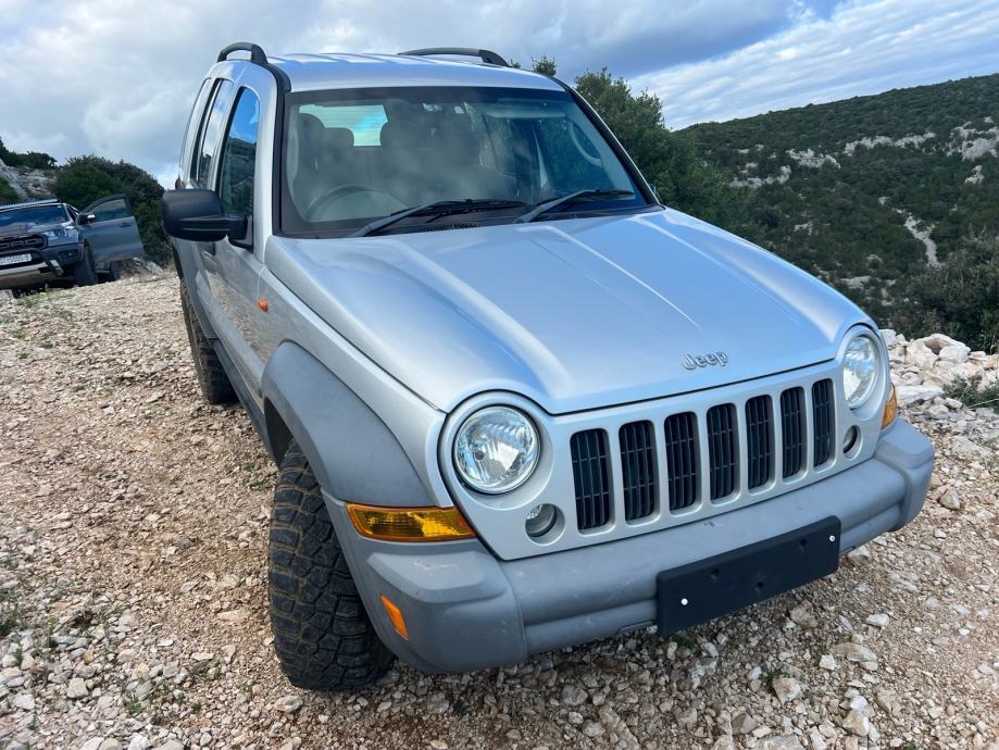 Jeep Cherokee 2,8 CRD