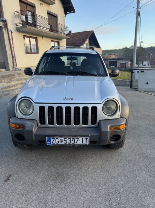 Jeep Cherokee 2,8 CRD Sport automatik