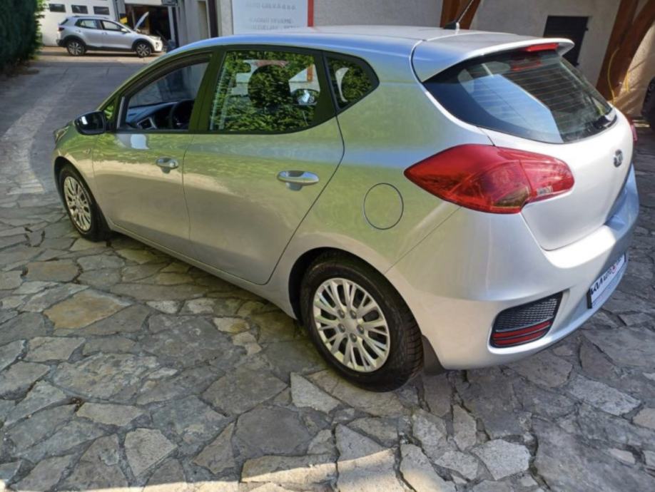 Kia Ceed Crdi God Vlasnik God