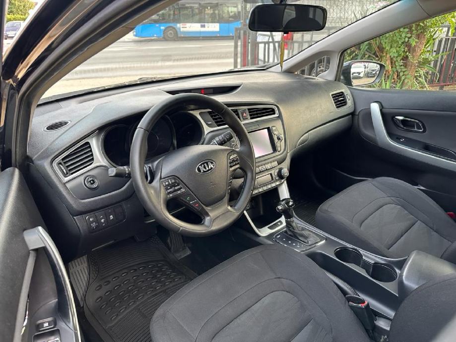 Kia Ceed Crdi Automatik Kw Top Stanje Navi God