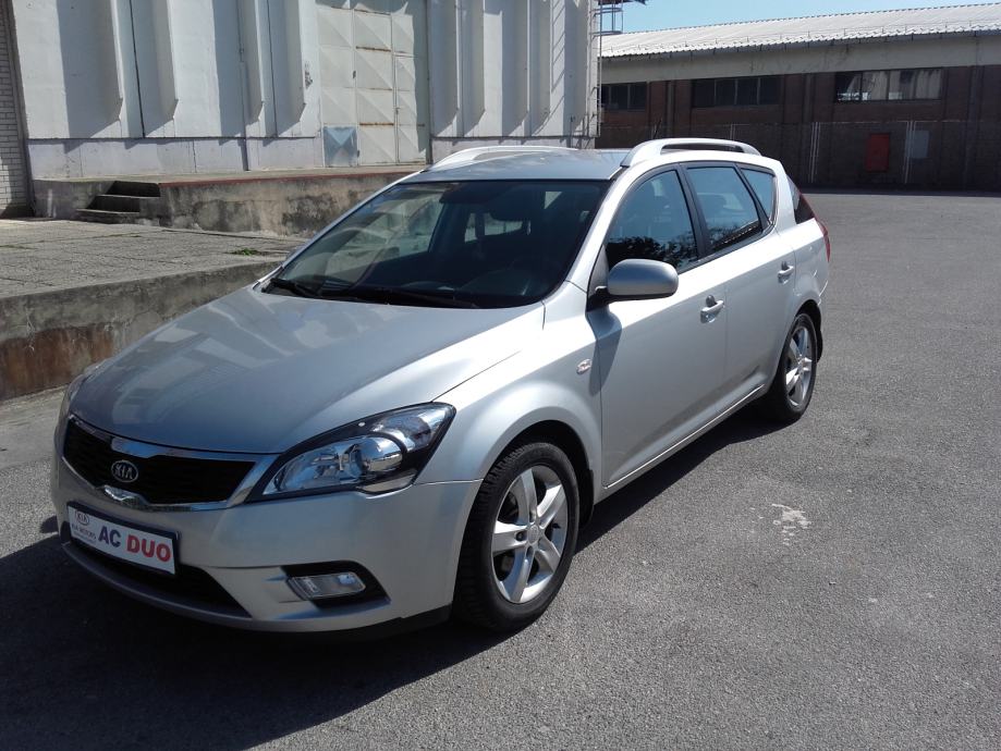 Kia ceed 2011 хэтчбек