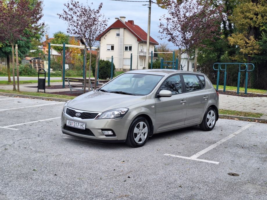 Kia Ceed (cee'd) 1,6 CRDi LX -FRESH