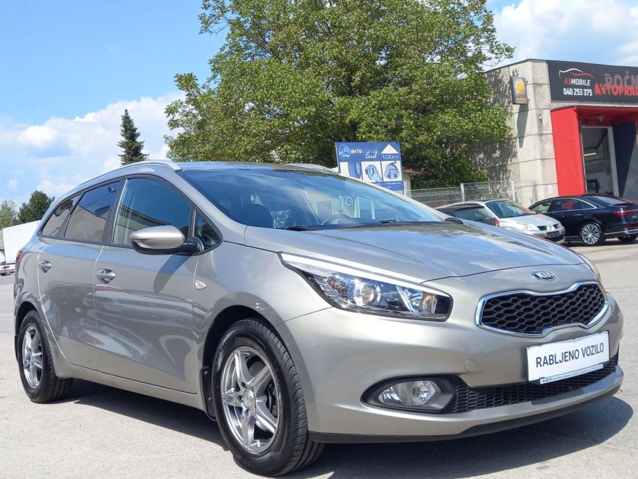 Kia Ceed Sw Cvvt Lx Urban God