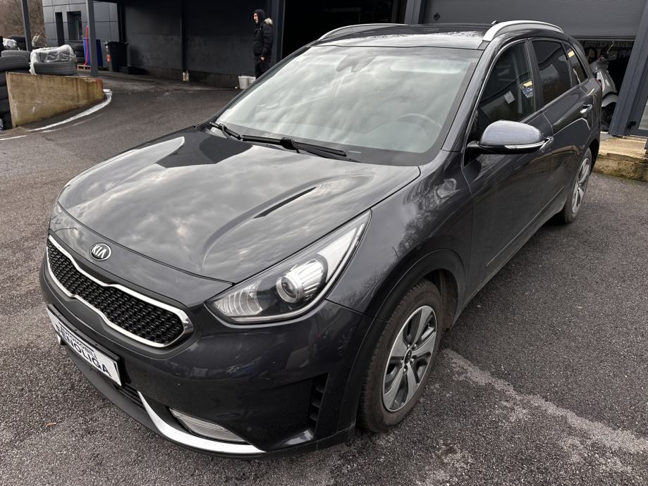 Kia Niro 1,6 automatik,HYBRID,NAVI,LED,KEYLESS,KAMERA..REG. DO 01.2025