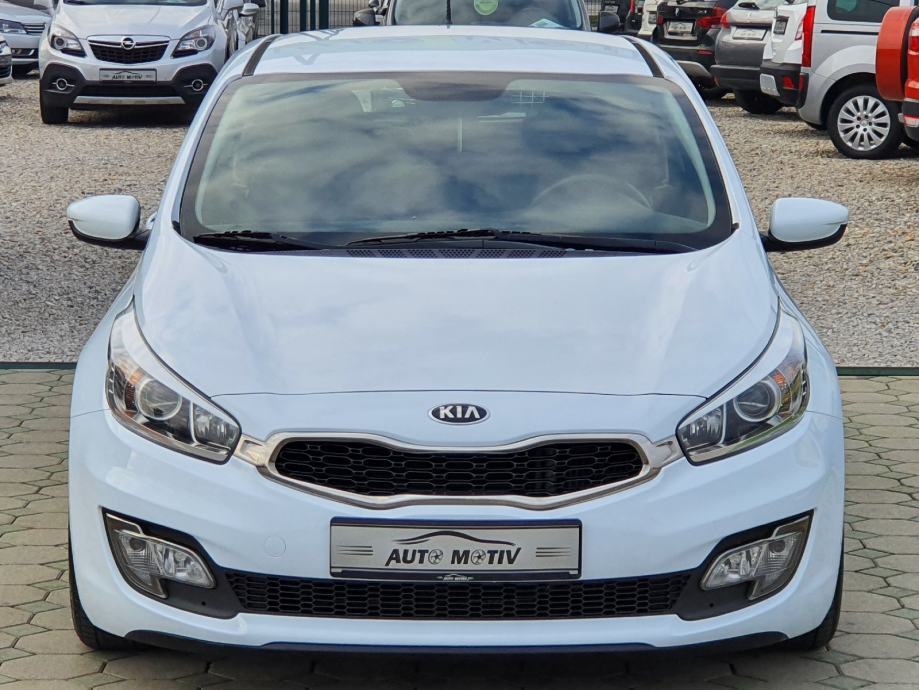 Kia Pro Ceed Crdi Servisna Knjiga Top Stanje Atraktivna God