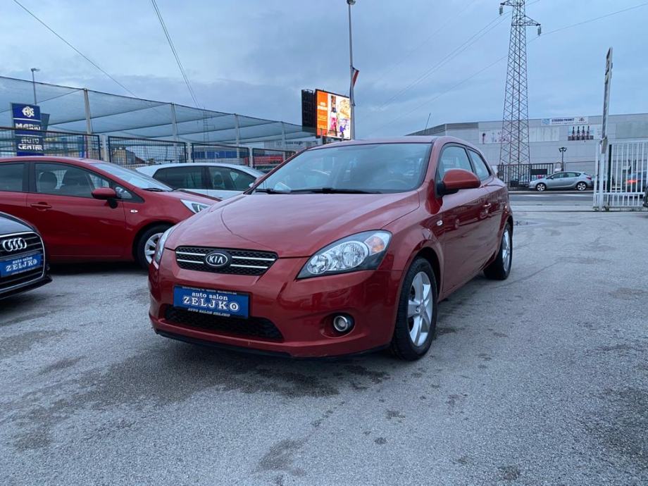 Kia Pro Ceed Crdi Servisna Knji Ica Prvi Vlasnik Mf Volan Pdc