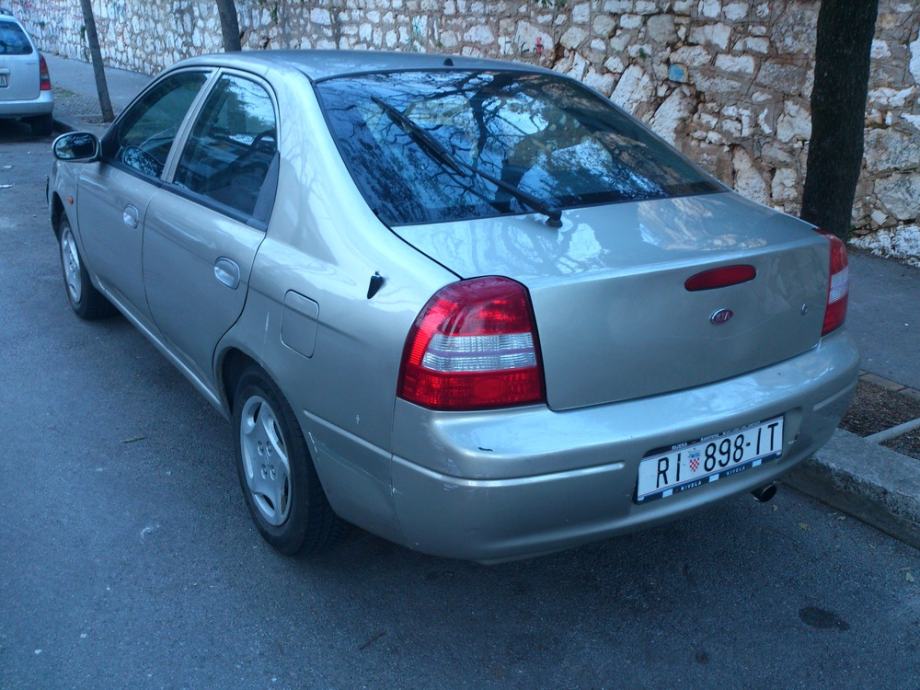 Kia shuma 2001