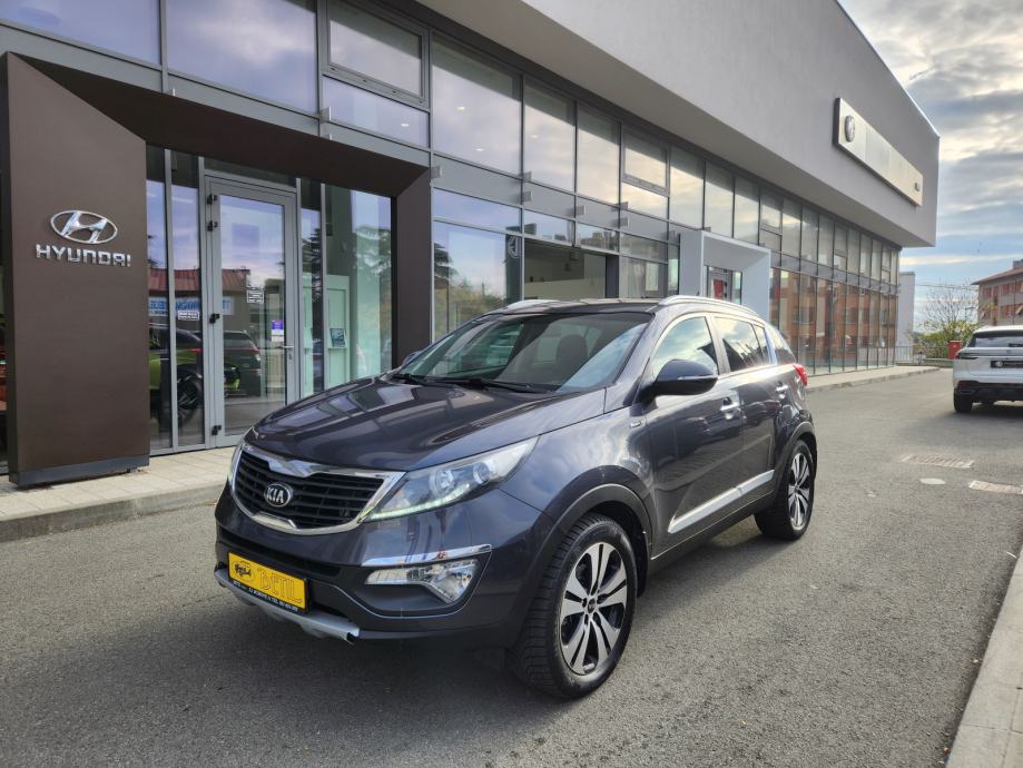 Kia Sportage 2,0 CRDi AWD / JAMSTVO + REGISTRACIJA