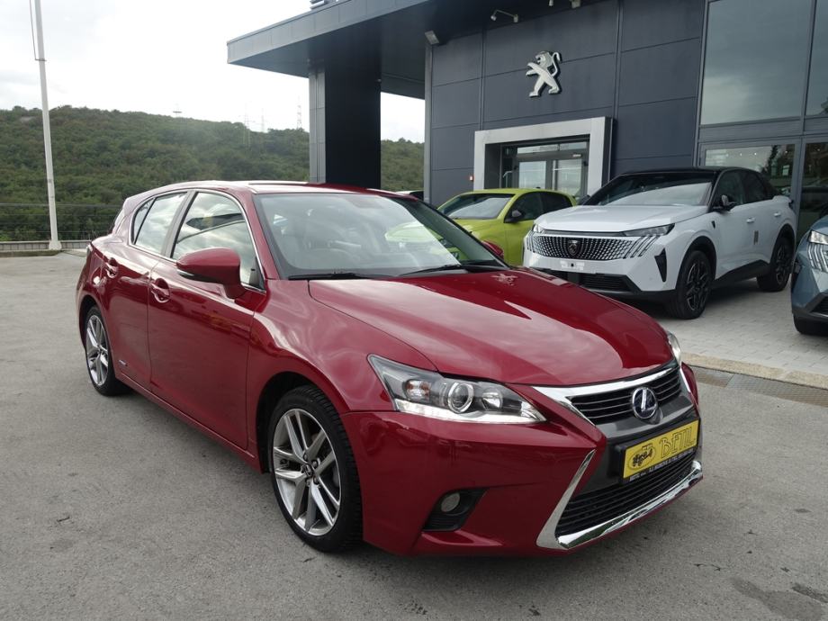 Lexus CT 200h  / JAMSTVO + REGISTRACIJA