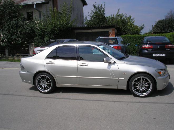 Lexus IS 200 AUTOMATIC SPORT,KAO NOV, 2002 god.