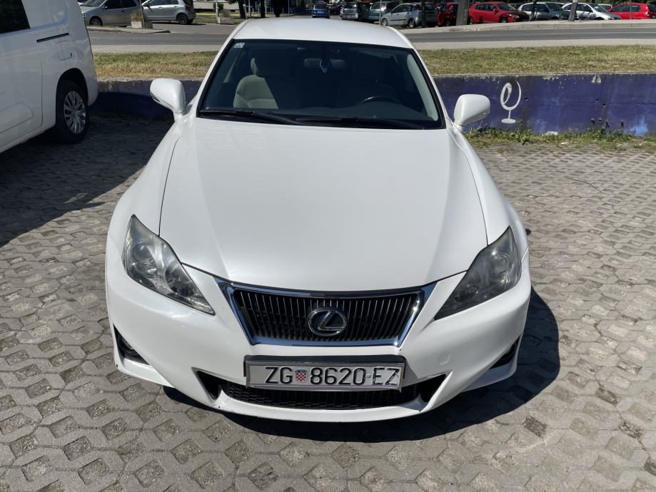 Lexus IS 200d