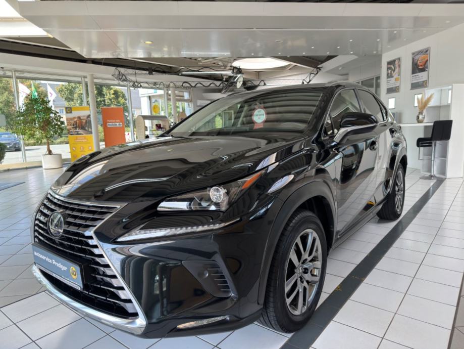 Lexus NX 300h * RJEŠAVAMO LEASING *