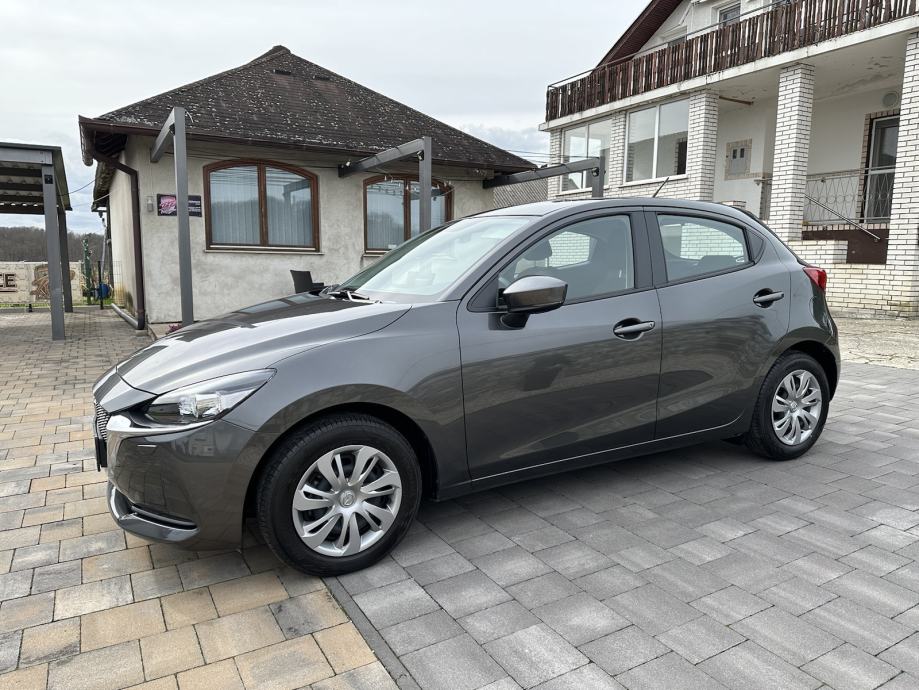 Mazda 2 G90 Elegance 6 Brzinaskyactiv Benzinac1vlasnik Hr Vozilo