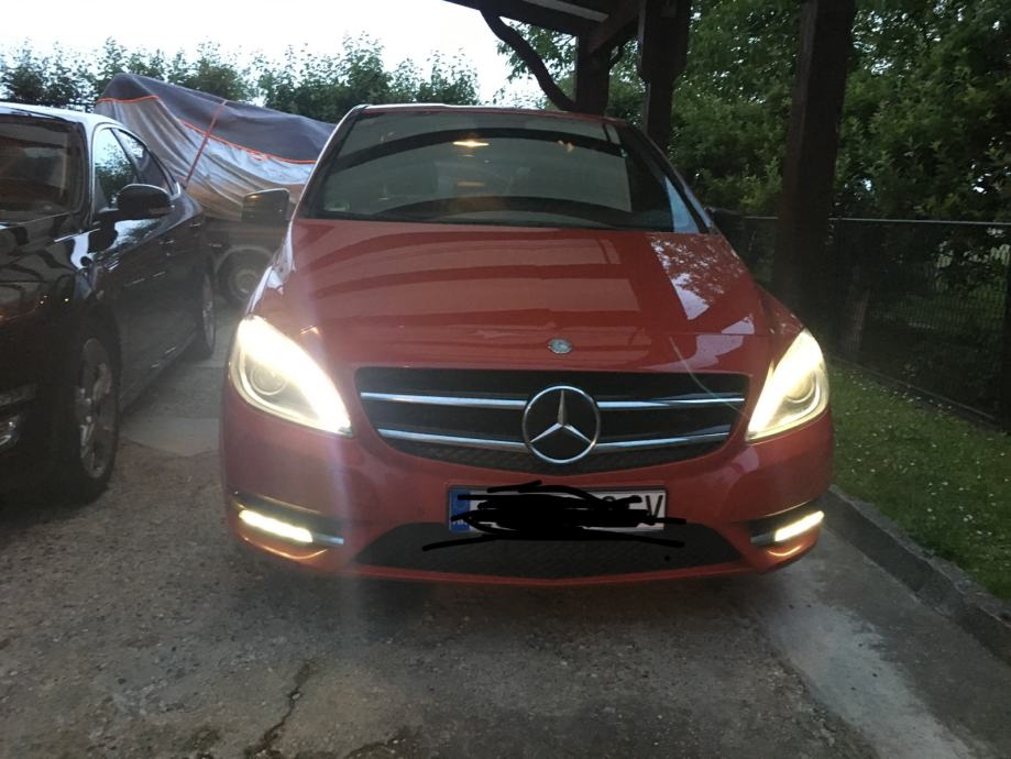 AKCIJA CIJENA PO DOGOVORU MERCEDES-Benz B-klasa 200 CDI AMG LINEj