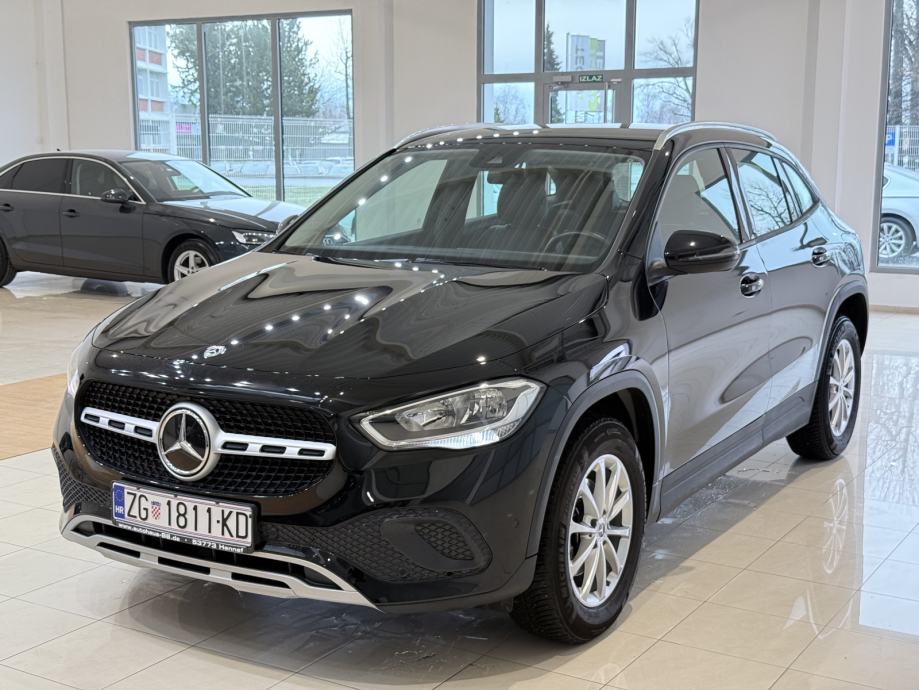 Mercedes-Benz GLA 180 AUTOMATIK KAMERA PDC GRIJANJE SJ.