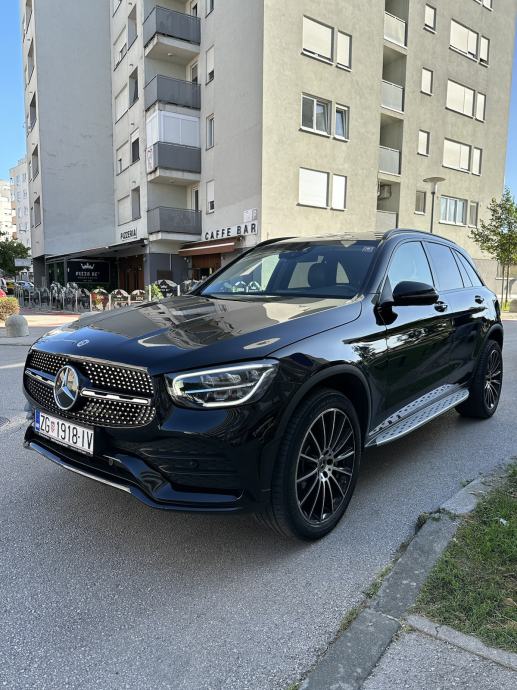 PLUG-IN HIBRID Mercedes-Benz GLC 300de AMG!poklon zimski set guma kuka