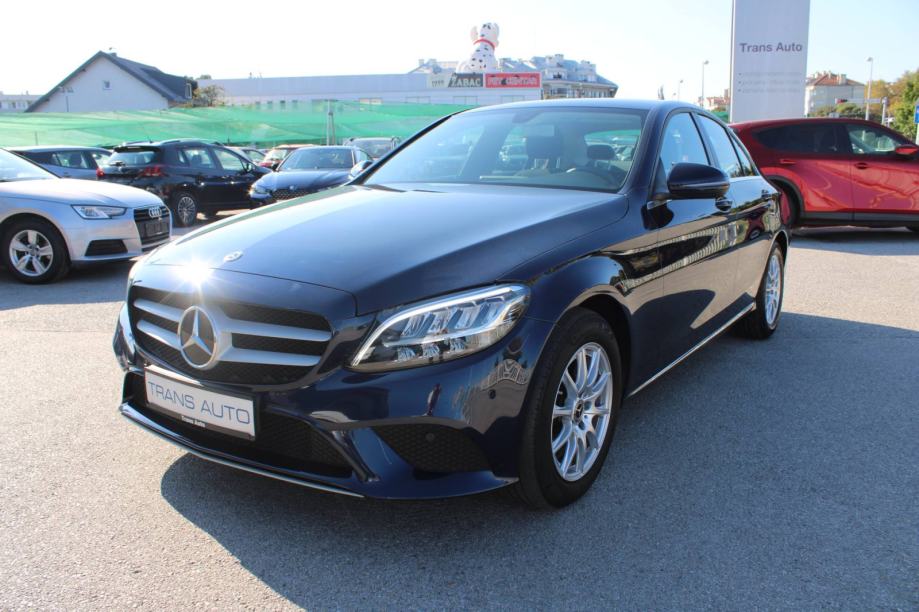 Mercedes-Benz klasa C 200d *LED, NAVIGACIJA, KAMERA*