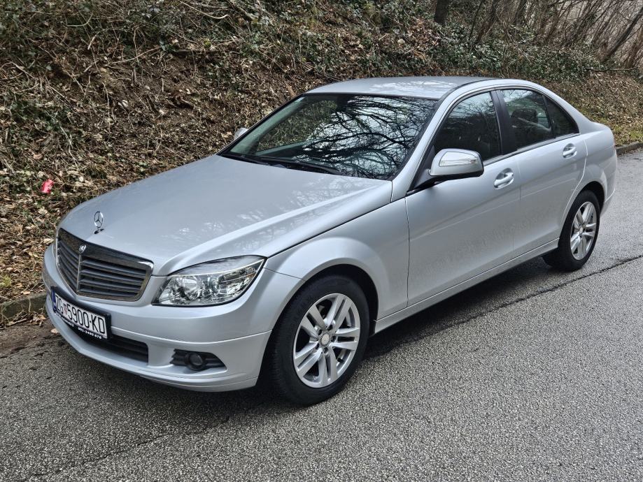 MERCEDES C KLASA 200 cdi REGISTRIRAN GODINU DANA