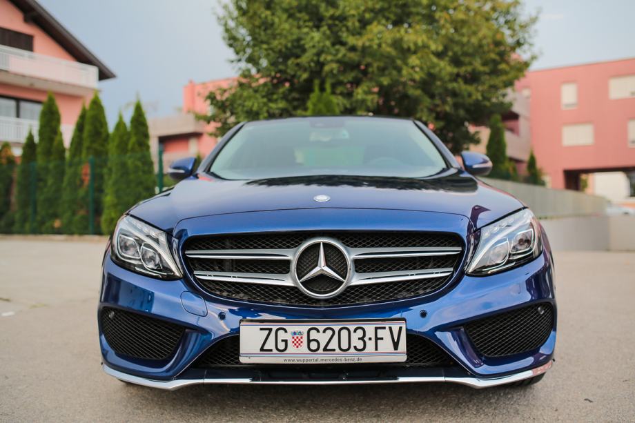 Mercedes C 220 CDI AMG brilliantblue,automatik, 14500km,ILS,19'' FULL