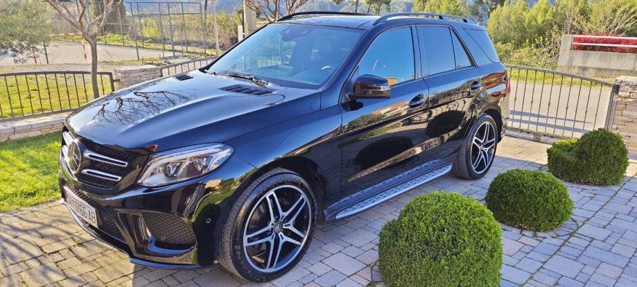 Mercedes GLE 350d,Amg interijer,exterijer,panorama,koza,top stanje