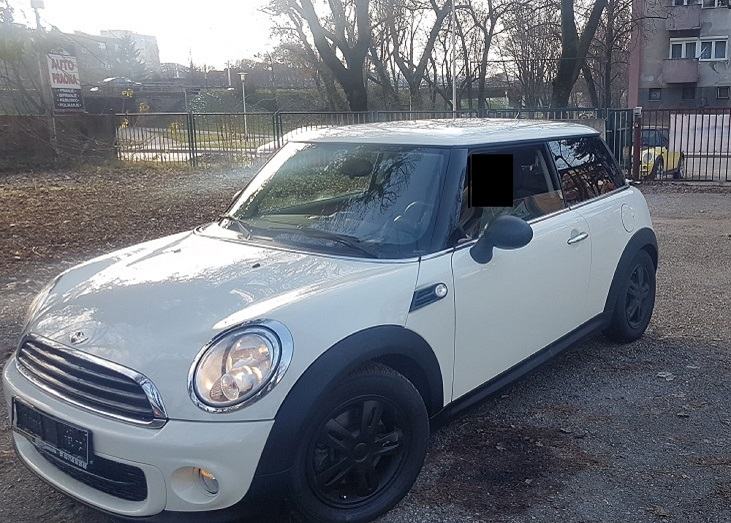 MINI 1,6 D GARAŽIRAN 2 seta felgi i guma Reg 02.2025