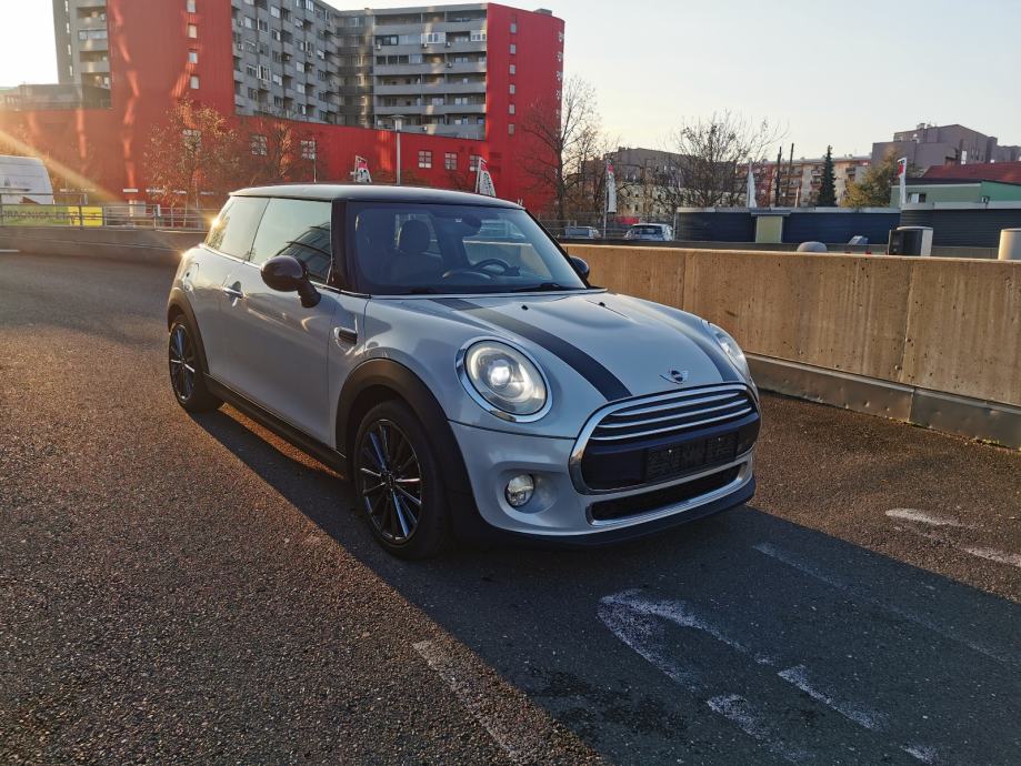 MINI cooper One Diesel F56 Black /perla