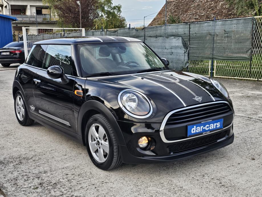 MINI COOPER 1.5 2018god ;54000 km"-NAVI-LED-SERVISNA-GARANCIJA