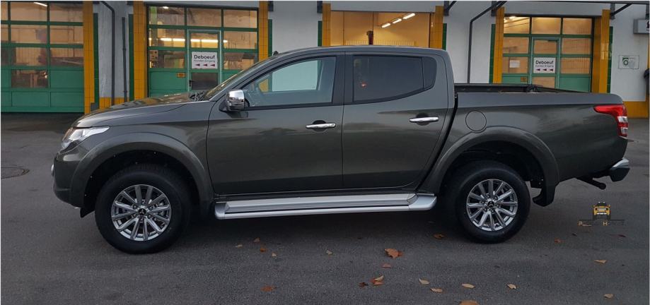 Mitsubishi l200 intense