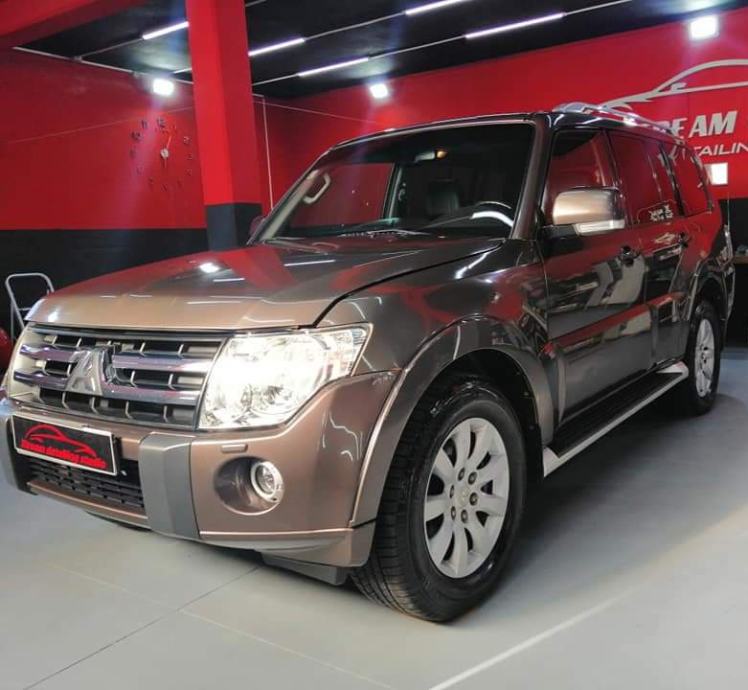 Mitsubishi Pajero 3,2 DID dugi