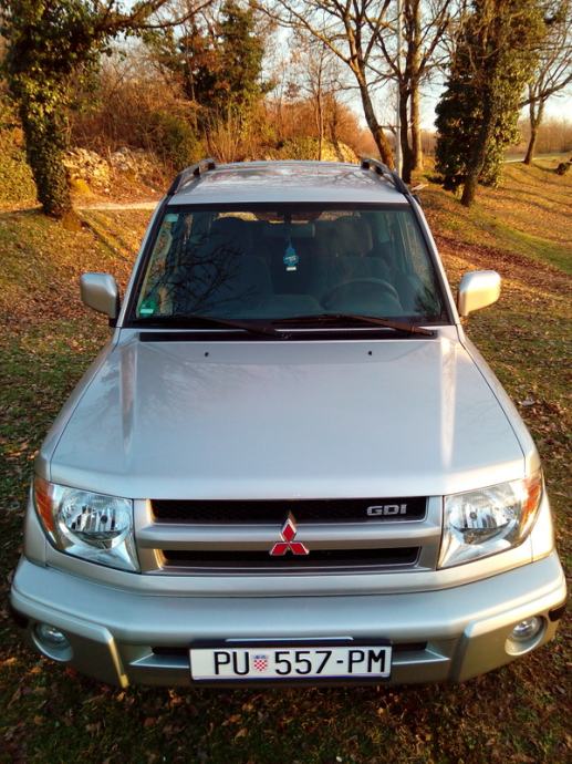 Mitsubishi pajero pinin 2004