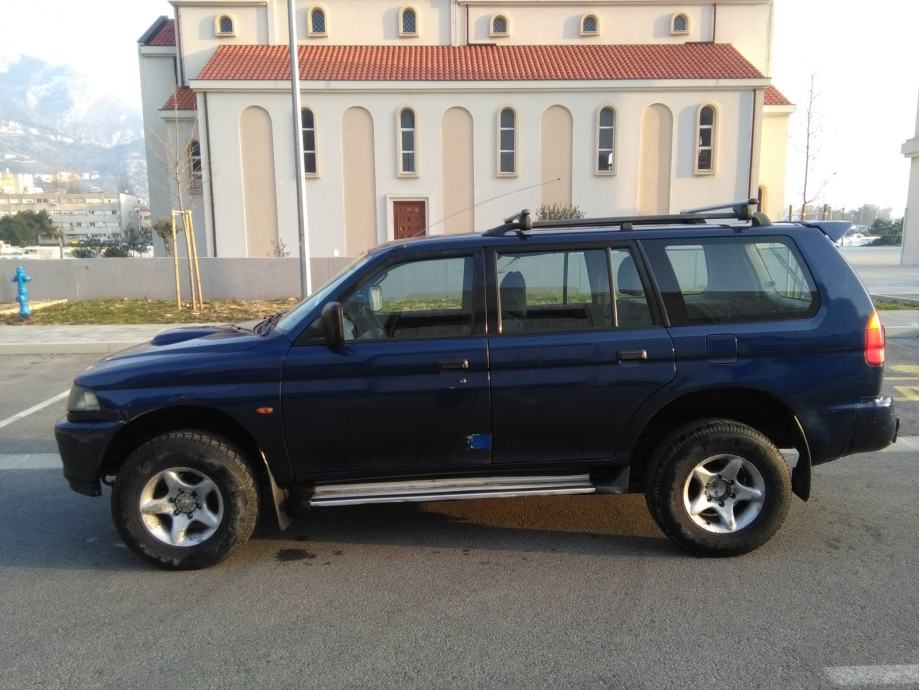 Mitsubishi pajero sport 1999