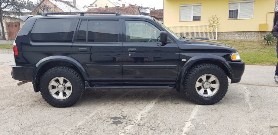 Mitsubishi pajero sport 2006