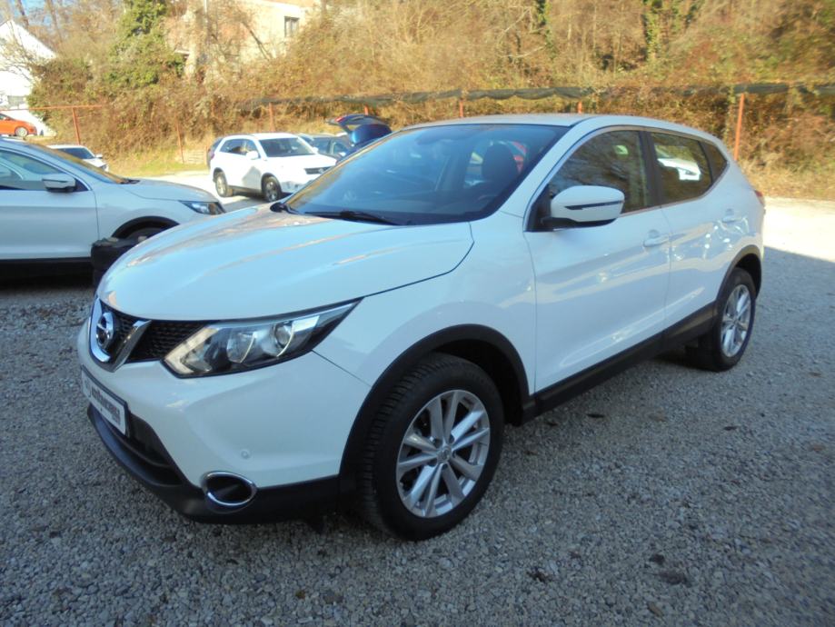 NISSAN QASHQAI 1,5 DCI CLIMATRONIC,TEMPOMAT,LED,PDC,ALU 17 !