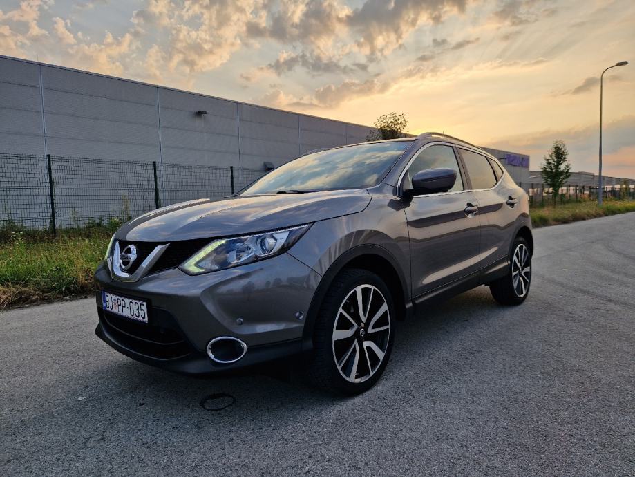 Nissan Qashqai 1,5 dCi **Tekna** , Led, Panorama, Kamera 360°