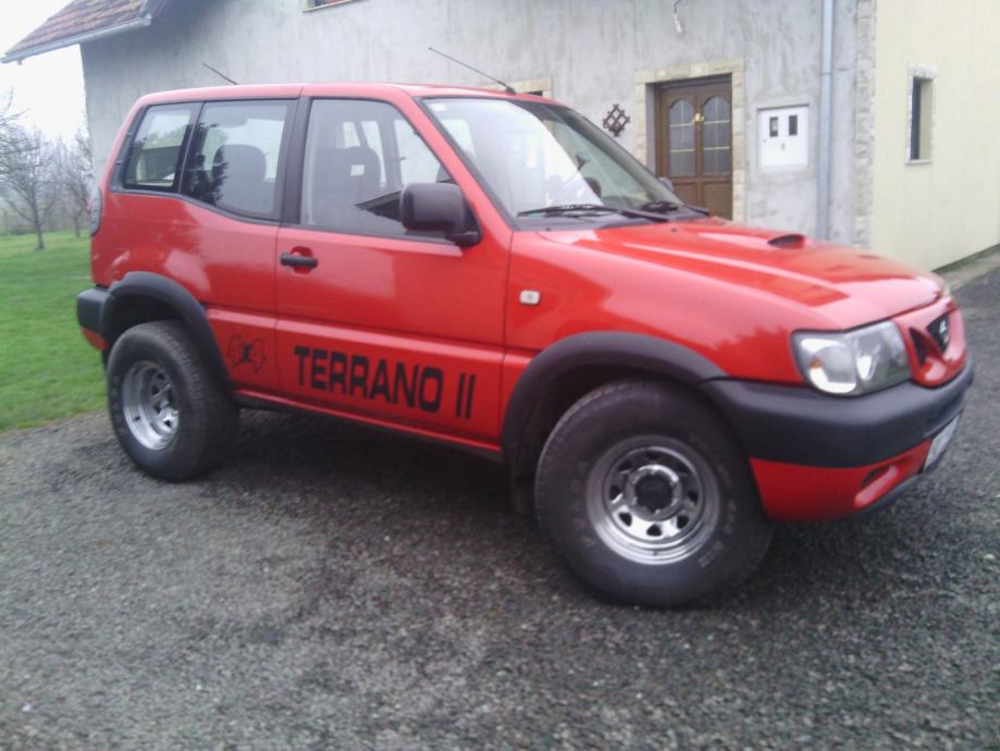 Nissan terrano 2001