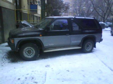 Спойлер nissan terrano 3