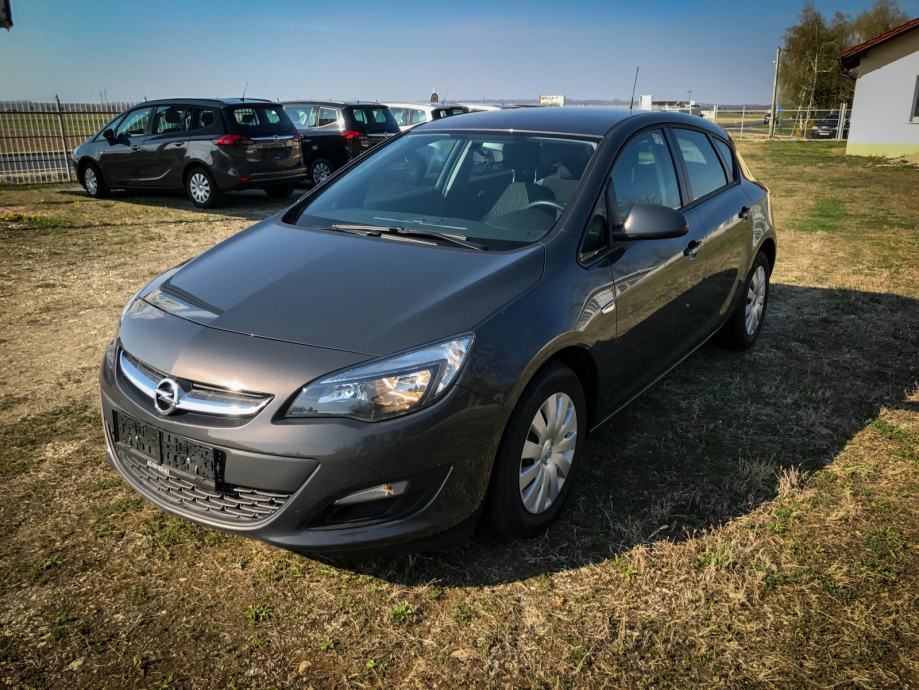 Opel Astra 1.4 ecoFlex Edition, 2015