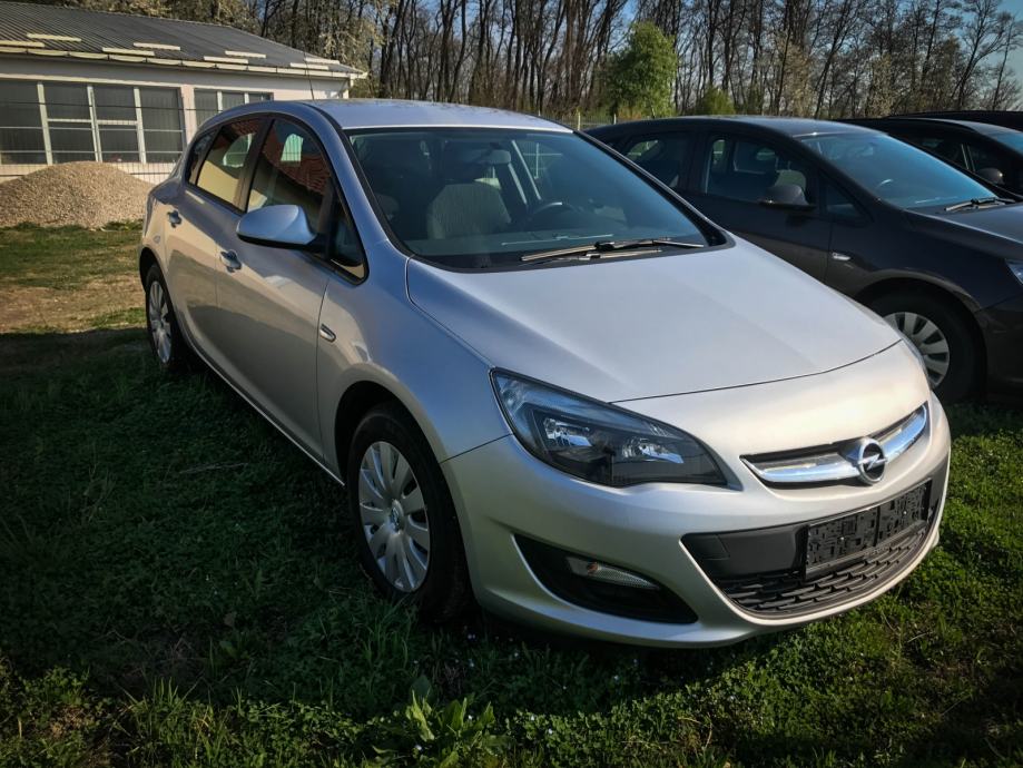 Opel Astra 1.4 ecoFlex Edition, 2015