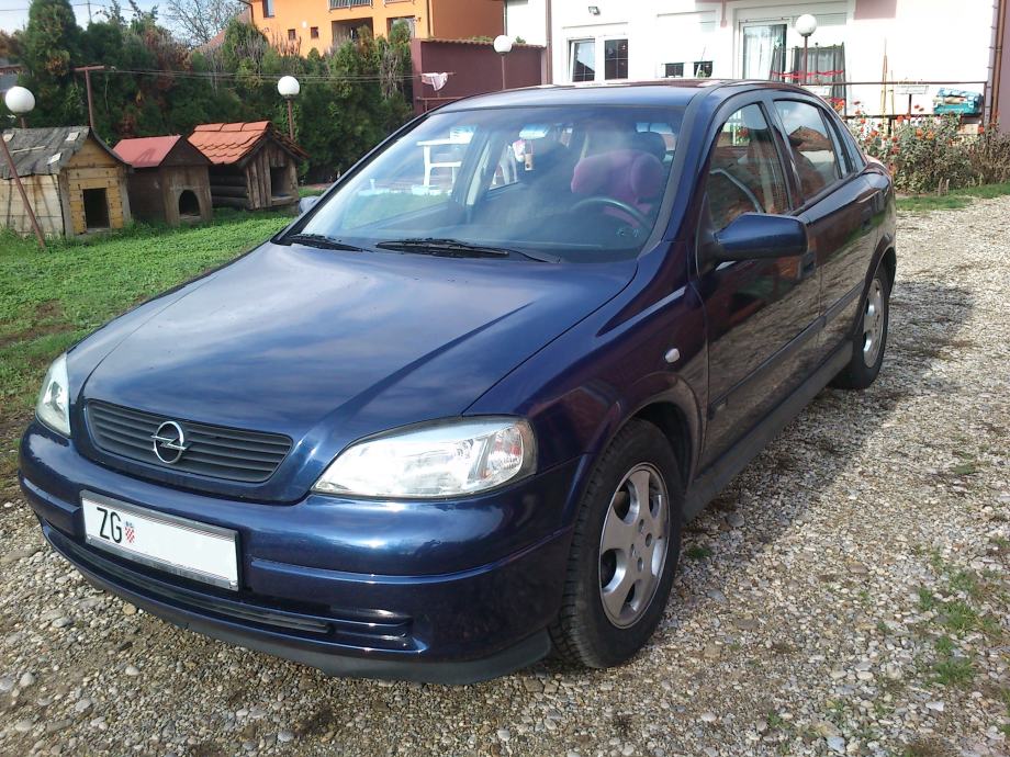 Opel astra 2000 года